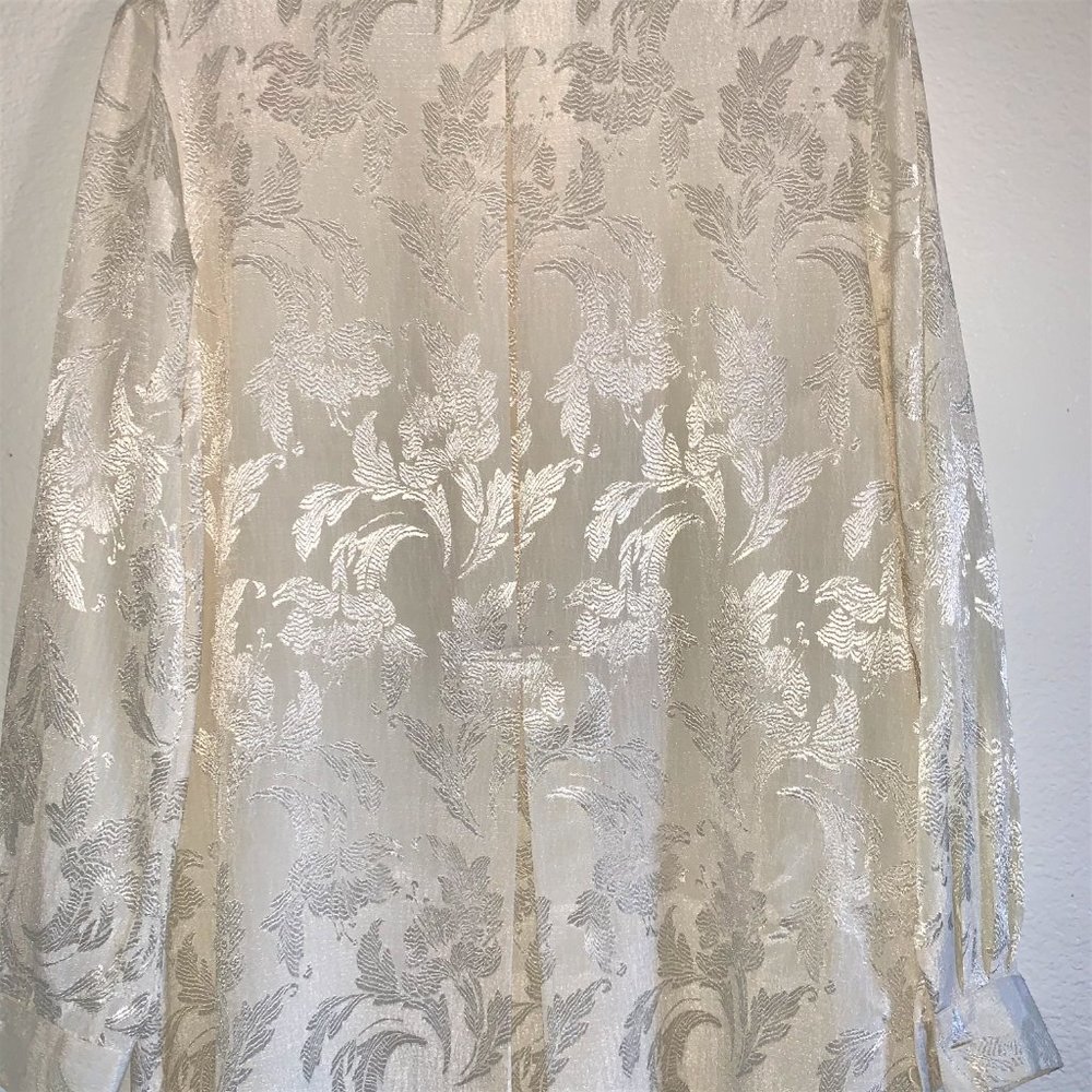 Tess Tunic with Loop & Button Closure - Picture 4 of 4